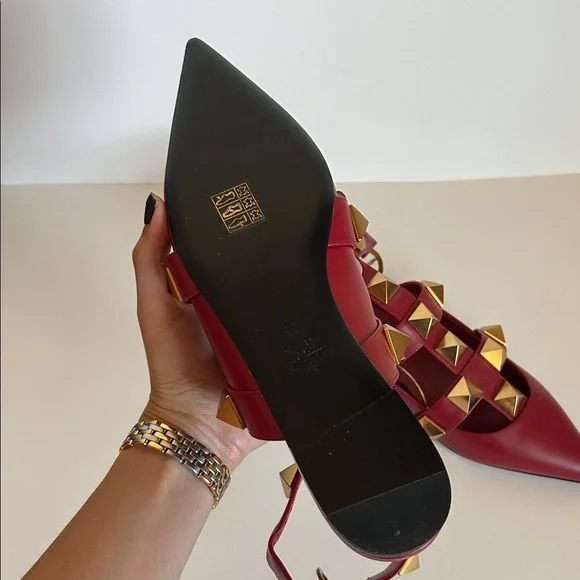 Valentino Garavani Red Pointed Rockstud Triple-Strap Flats - Picture 4 of 4